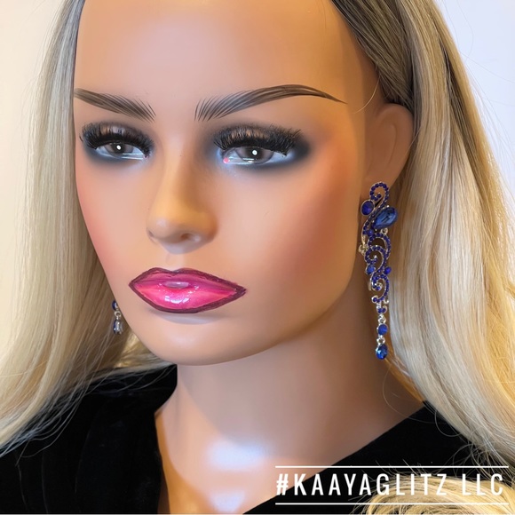 Blue Earrings - Picture 2 of 5